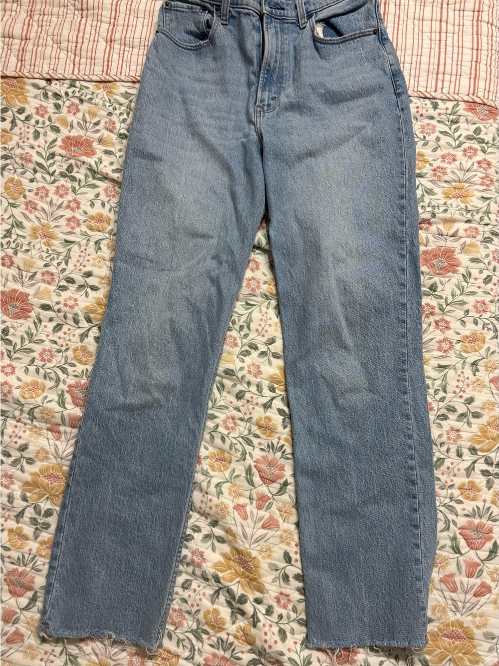 Abercrombie Curve Love High Rise 90s Straight Jean with Raw Hem